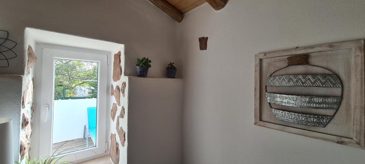 Beautiful House In Stunning Nature, 22 Minutes From Beaches, 5 Minutes To Lake, Air Condition Cool And Heat, And Very Fast Internet In All Rooms, Dishwasher, Washing Machine And Induction Cooking 西尔韦斯 外观 照片